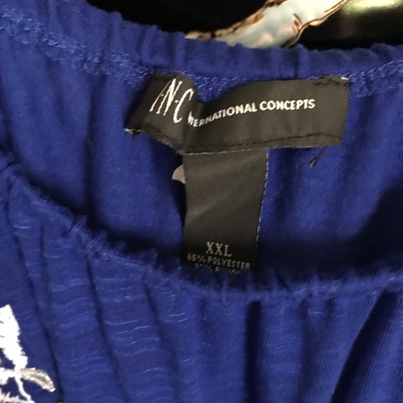 🐳INC two way knit top with embellishment - Picture 5 of 5